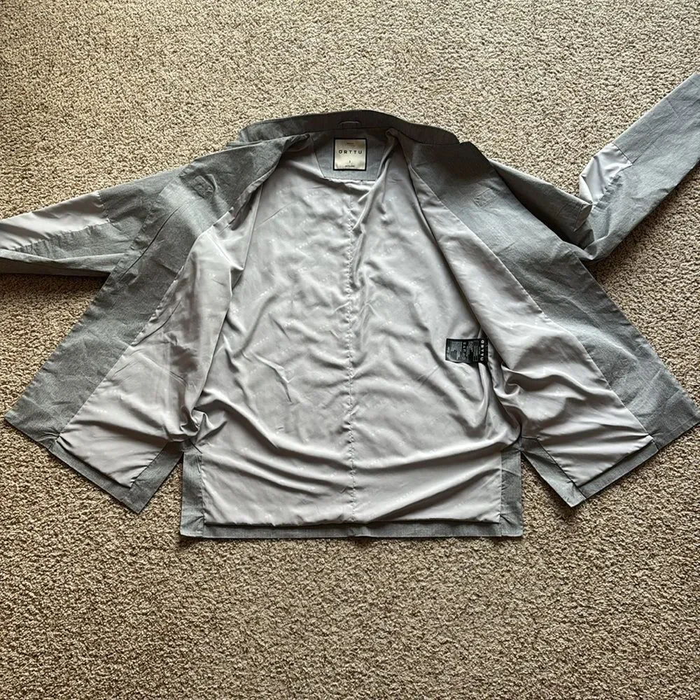 ORTTU Men’s Gray Hong Kong Belted Tech Light Technical Jacket Mandarin Collar
